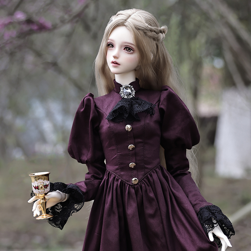 Vintage Fashion Dolls - Elina-Vintage Aristocratic Purple Dress Resin Art