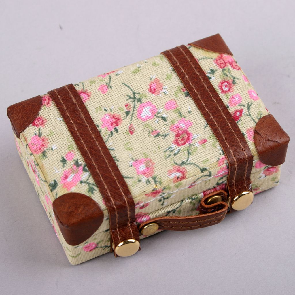 Wamami 4 #   Mini Estojo de Vi - Vintage Fashion Dolls avaliação e preço