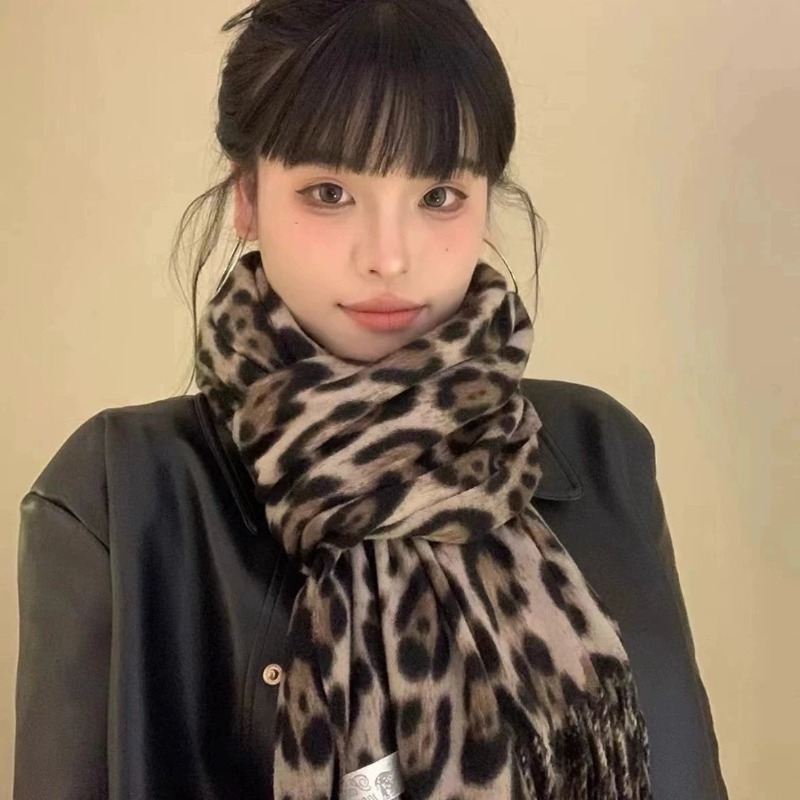 2025 novo retro seda leopardo  - Vintage Fashion In 2025 avaliação e preço
